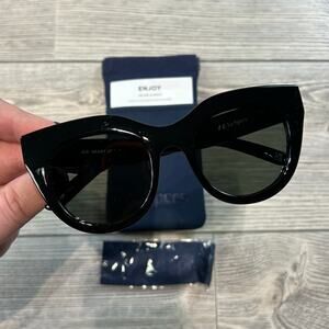 Le Specs | Accessories | Le Specs Outlaw In Thyme Dc | Poshmark display picture 1